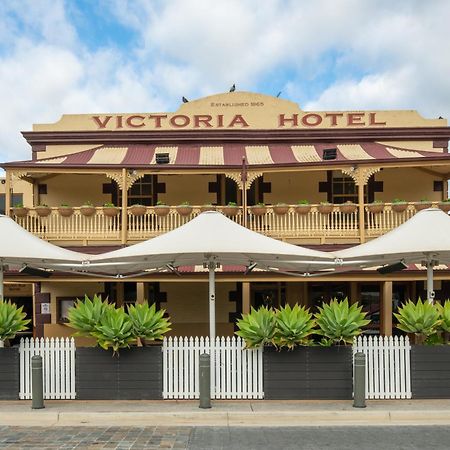 Victoria Hotel Strathalbyn Exterior photo