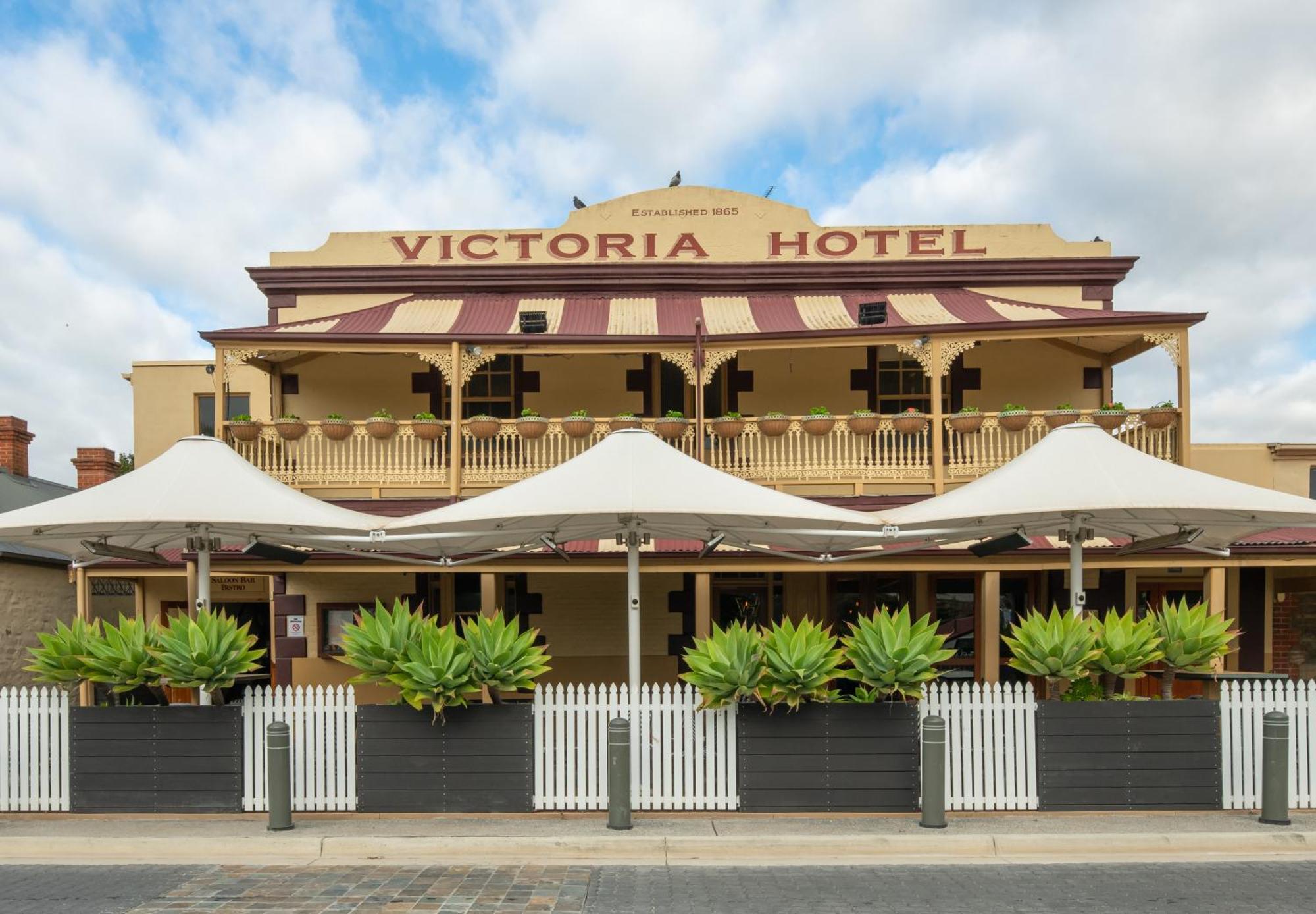 Victoria Hotel Strathalbyn Exterior photo